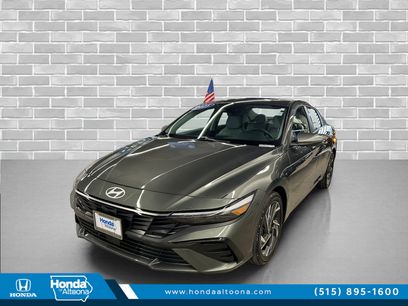 Used 2025 Hyundai Elantra Limited