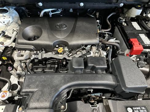 Used 2023 Toyota RAV4 LE AWD/4WD image 22