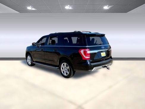 Used 2021 Ford Expedition Max XLT image 3