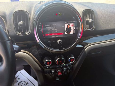 Used 2022 MINI Cooper Countryman FWD image 25