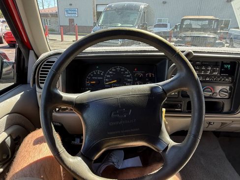 Used 1997 Chevrolet Silverado 1500 2WD Extended Cab w/ Preferred Equipment Group 2 image 13