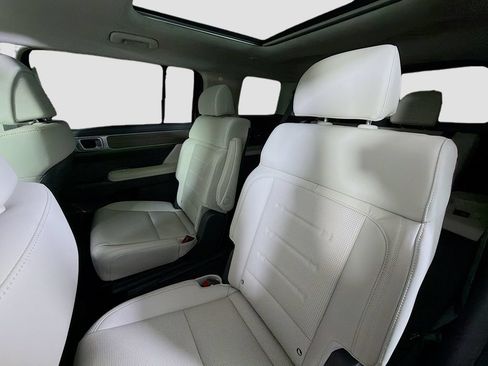 Used 2024 Hyundai Santa Fe Calligraphy FWD image 27