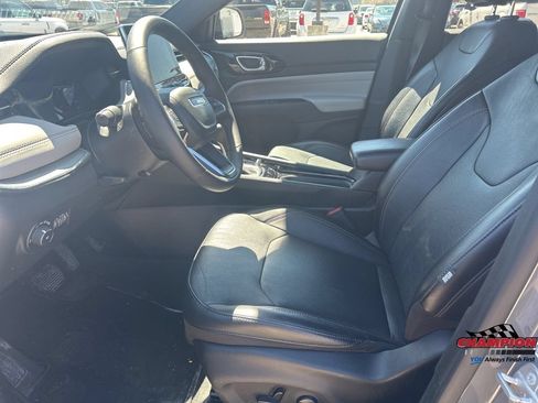 Used 2023 Jeep Compass Limited AWD/4WD image 12