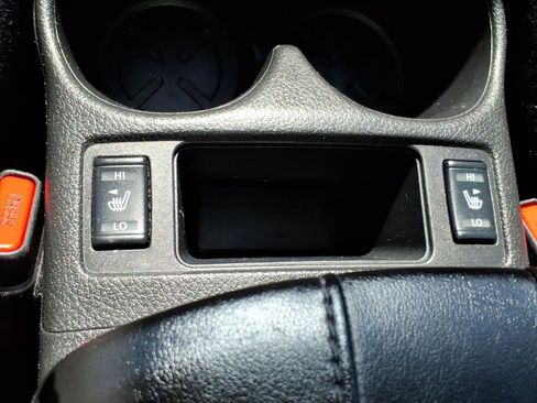 Used 2019 Nissan Rogue SV w/ Premium Package image 21