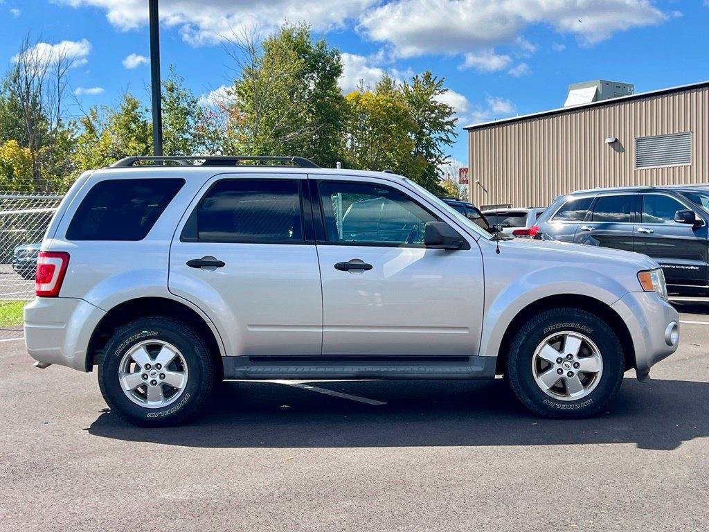 Used 2010 Ford Escape XLT AWD/4WD image 8