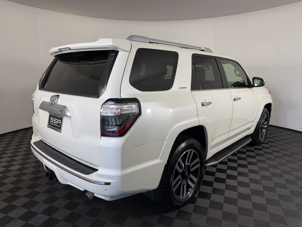 Used 2018 Toyota 4Runner Limited AWD/4WD image 5