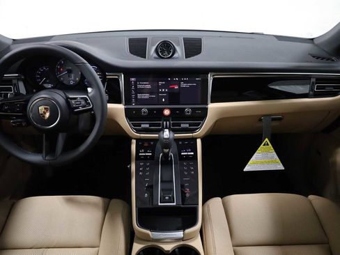 New 2026 Porsche Macan S image 27