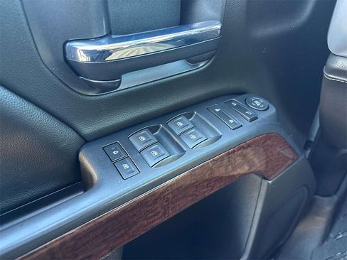 Used 2019 GMC Sierra 2500 SLE image 15