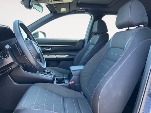 Used 2025 Honda CR-V Sport image 9