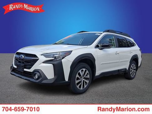 Used 2024 Subaru Outback Premium AWD/4WD image 1