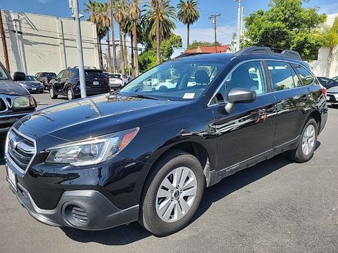 Used 2019 Subaru Outback 2.5i image 3