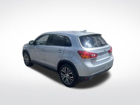 Used 2017 Mitsubishi Outlander Sport ES FWD image 3