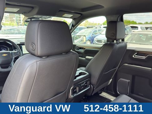 Used 2026 Chevrolet Silverado 1500 High Country w/ Technology Package AWD/4WD image 28