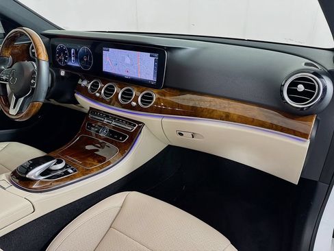 Used 2020 Mercedes-Benz E 350 Sedan image 37