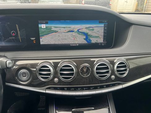 Used 2019 Mercedes-Benz S 560 Sedan image 10