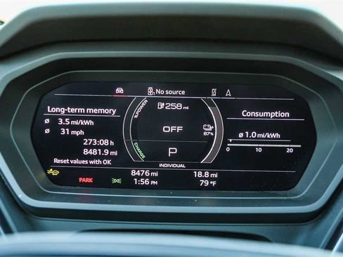 Used 2025 Audi Q4 e-tron Premium Plus w/ Premium Plus image 24