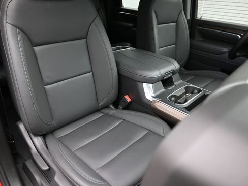 Used 2026 Chevrolet Silverado 2500 LT w/ Trail Boss Package AWD/4WD image 42