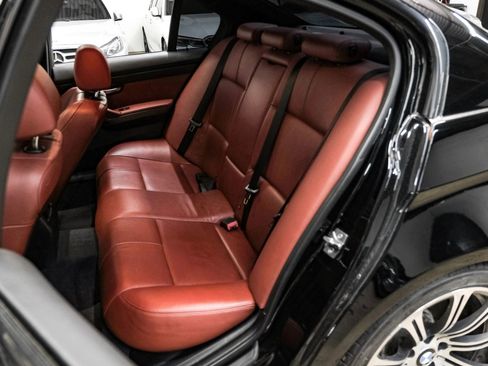 Used 2011 BMW M3 Sedan image 38