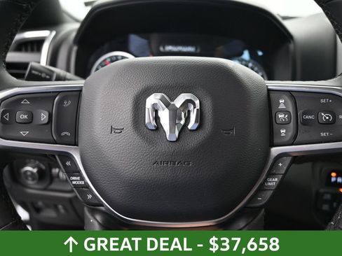 Used 2025 RAM 1500 Big Horn AWD/4WD image 33