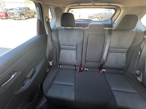 Used 2025 Nissan Rogue SV image 40