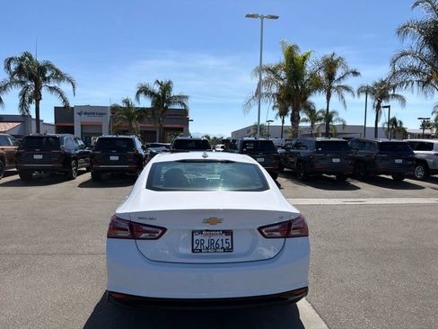 Used 2022 Chevrolet Malibu LT FWD image 7