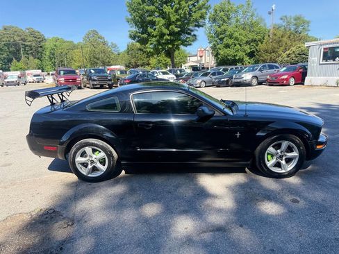 Used 2006 Ford Mustang Coupe RWD image 4