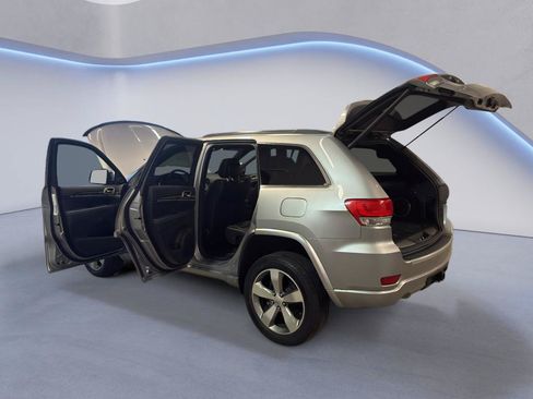 Used 2014 Jeep Grand Cherokee Overland AWD/4WD image 12