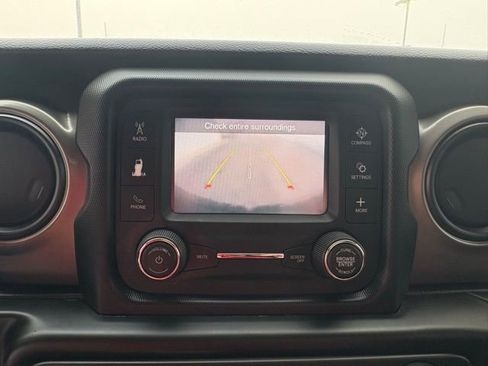 Used 2021 Jeep Wrangler Sport image 5