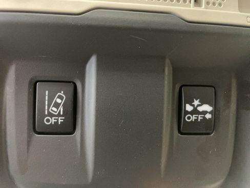 Used 2024 Subaru Forester AWD/4WD image 6