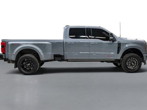 Used 2025 Ford F350 Platinum AWD/4WD image 6