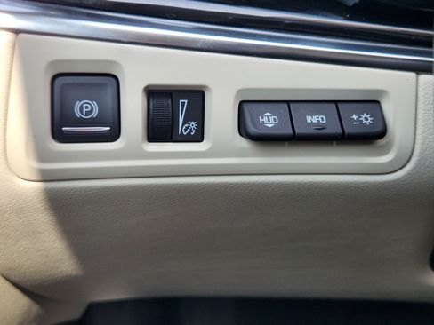 Used 2021 Cadillac XT6 Premium Luxury FWD image 20