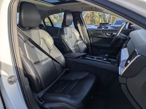 Used 2024 Volvo S60 B5 Core image 36