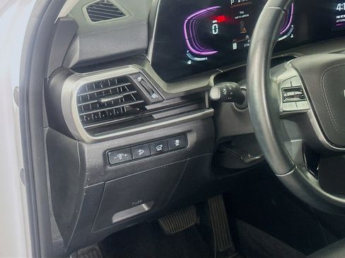 Used 2025 Kia Telluride S FWD image 17
