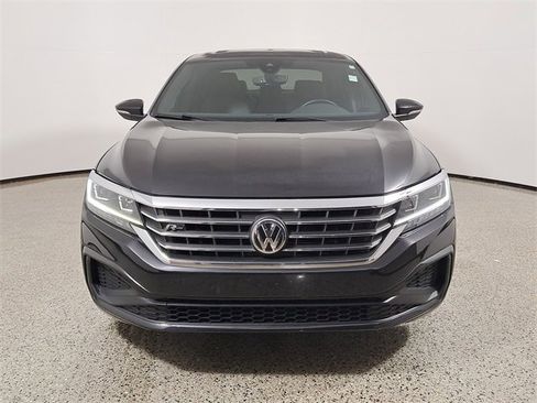 Used 2022 Volkswagen Passat 2.0T R-Line image 3