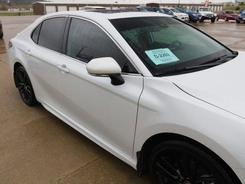 Used 2022 Toyota Camry XSE w/ Cold Weather Package FWD image 10