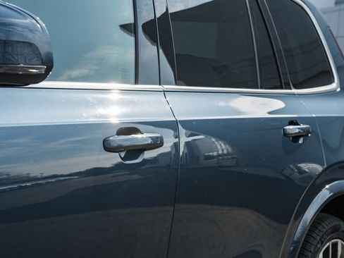 Used 2025 Volvo XC90 B6 Plus image 16