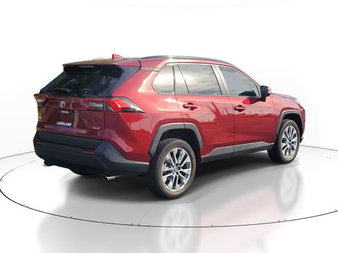 Certified 2023 Toyota RAV4 XLE Premium image 7