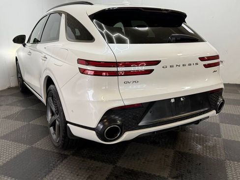 Used 2023 Genesis GV70 2.5T w/ Sport Prestige Package image 8
