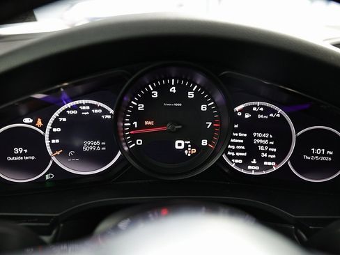 Used 2023 Porsche Cayenne image 32