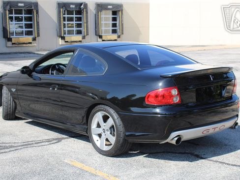 Used 2005 Pontiac GTO RWD image 3
