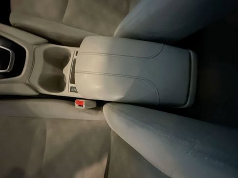 Used 2017 Nissan Rogue Sport SV w/ SV Premium Package image 21