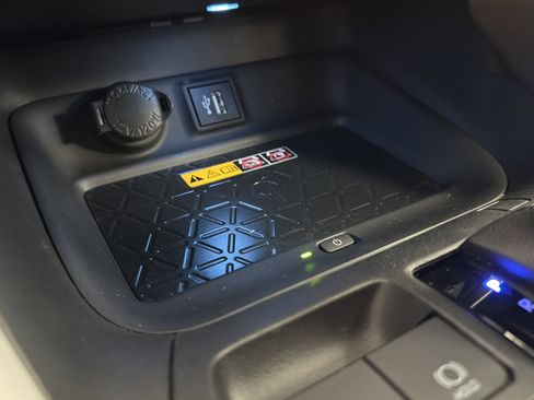 Used 2023 Toyota RAV4 XSE image 13