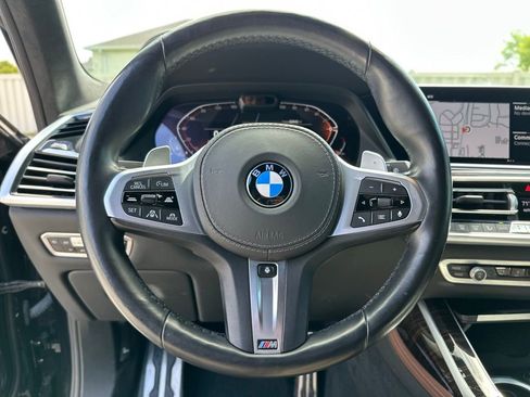 Used 2021 BMW X7 xDrive40i w/ M Sport Package AWD/4WD image 29