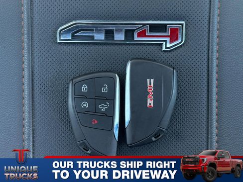 Used 2024 GMC Sierra 2500 AT4 w/ AT4 Premium Plus Package image 38