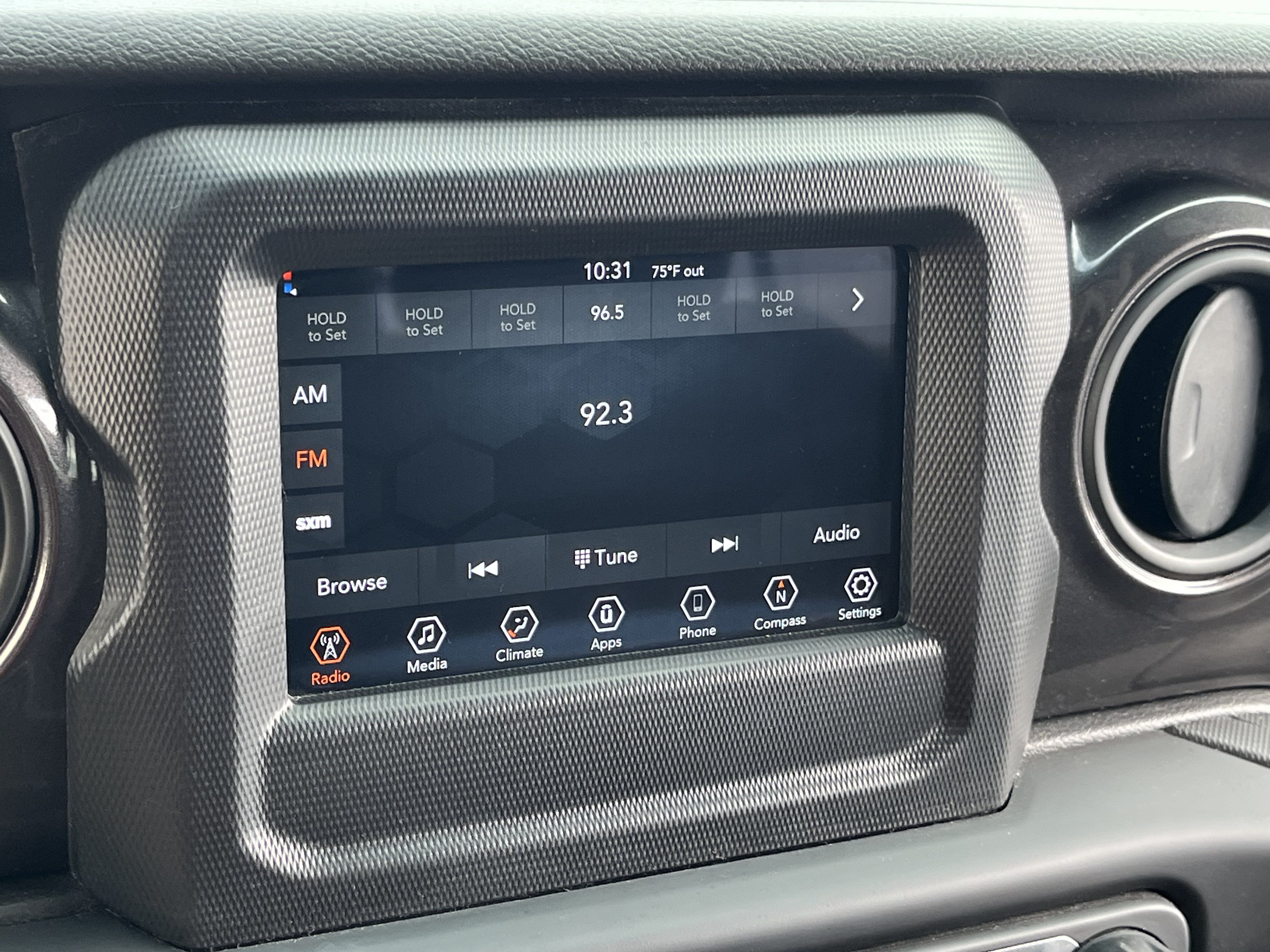 Used 2022 Jeep Wrangler Unlimited Sport AWD/4WD image 3
