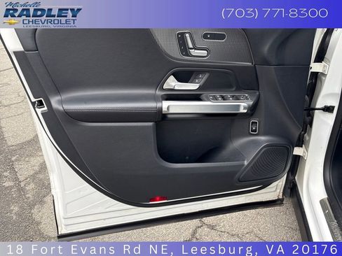 Used 2022 Mercedes-Benz GLB 250 4MATIC image 13