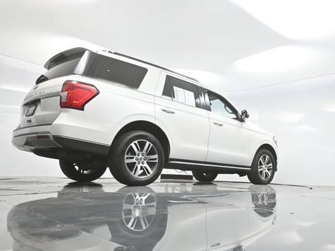 Used 2022 Ford Expedition XLT image 68