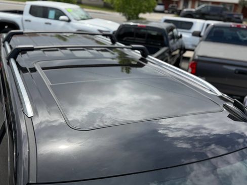 Used 2021 Chevrolet Suburban High Country image 41