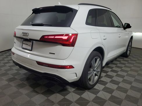 Used 2025 Audi Q5 2.0T Premium w/ Convenience Plus Package AWD/4WD image 6
