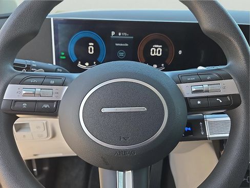 Used 2025 Hyundai Tucson Blue AWD/4WD image 20